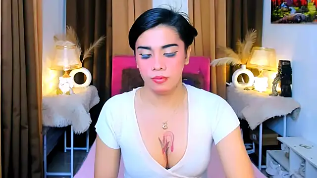 demsayhollywood555 online show from December 18, 7:03 am