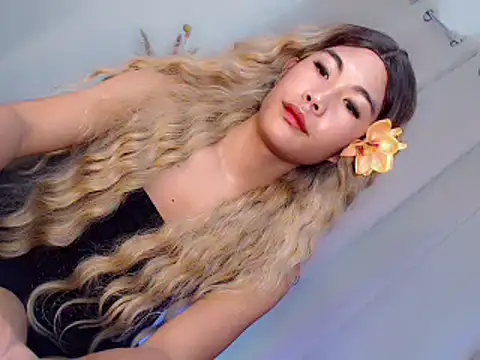 MIASEX980271 online show from March 30, 8:32 pm