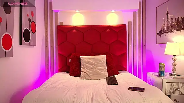 TransDivaSantana online show from May 6, 8:59 pm