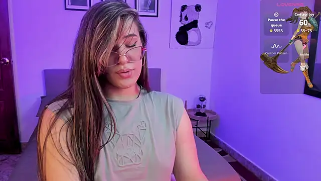 Valen with pussy online show from March 12, 10:15 pm