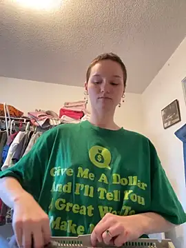 SugarNCinnamon online show from February 23, 9:29 pm