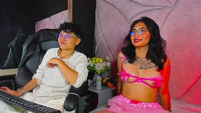 velvet mystic online show from April 29, 2:27 am