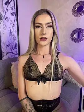 Alana Stone online show from June 23, 8:06 pm