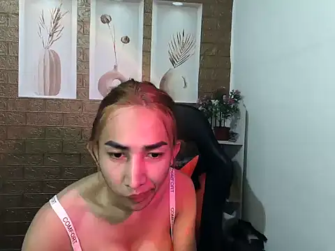 Yourhugedominant online show from January 15, 2:05 pm