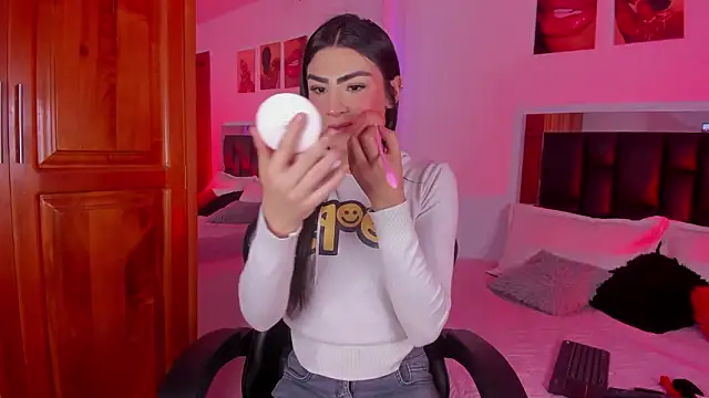 Isabella Moon9 online show from February 13, 12:12 pm