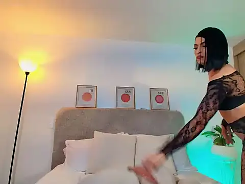 KarolPortellaa online show from February 19, 12:40 am