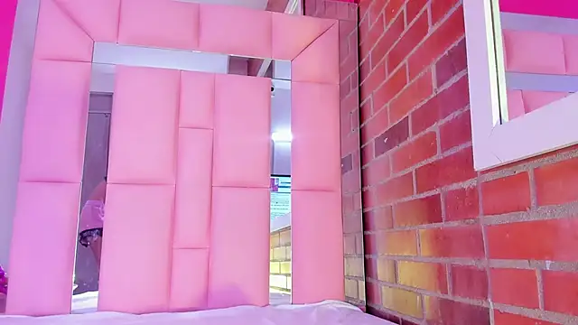 Baby doll XOXO online show from March 1, 12:11 pm