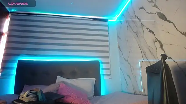 kylievoosx online show from March 15, 2:31 pm