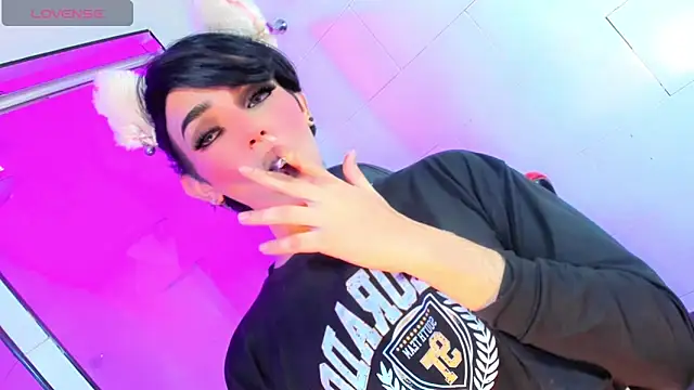 Maddye Fox online show from March 6, 8:03 pm