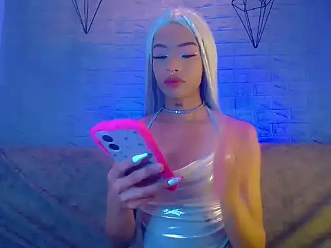 DahliaGill online show from February 13, 4:19 am