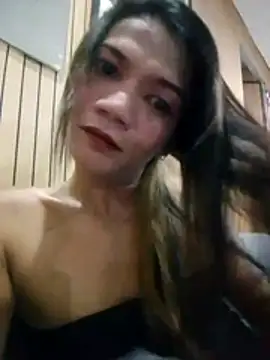 NathalieXmaria online show from July 18, 10:33 am