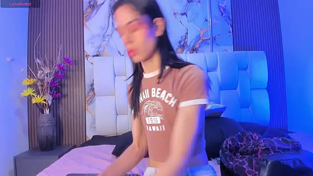 alisstarr online show from March 30, 11:44 am