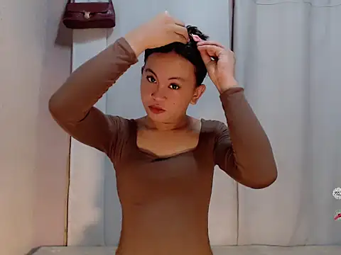 Sofia Sweetheart18 online show from July 20, 3:32 am
