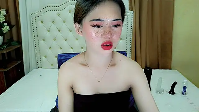 Seductive sophie online show from June 24, 5:05 am