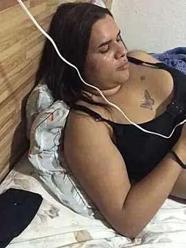 Gabrielaparaiso online show from May 7, 11:45 pm
