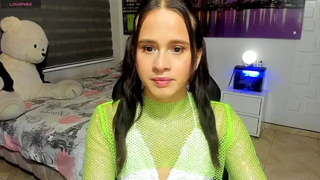 valentinna sexy  online show from May 15, 3:15 am