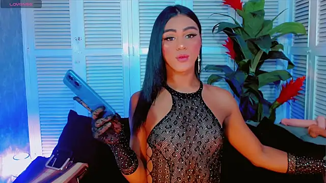 tiifannysexyhot online show from April 13, 7:12 am