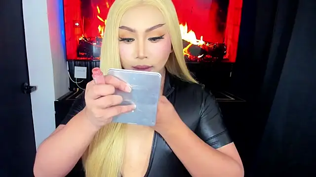  YourBeautifulShemale  online show from May 10, 3:39 pm