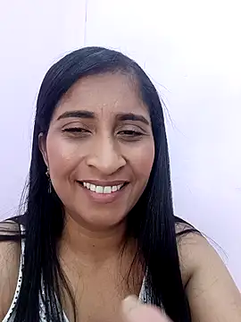 SofiaMendez1  online show from April 22, 4:14 pm
