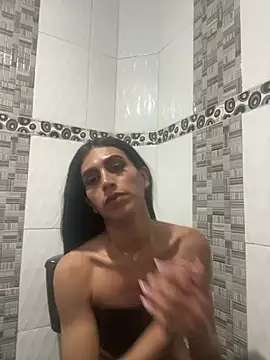 luna duque online show from May 24, 8:50 pm