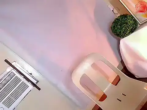 urcutie ellexxx online show from June 11, 2:53 am