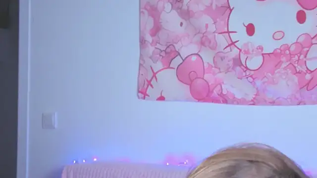 LouiseKane online show from July 9, 12:20 pm