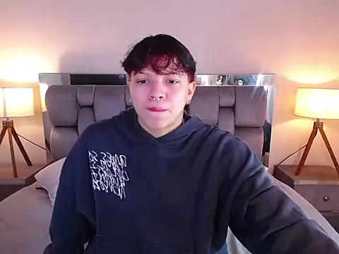 Asher addamss  online show from July 4, 5:13 am
