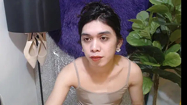 RoseAmarie online show from June 3, 2:33 pm