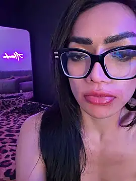 NaughtyAsian25 online show from May 24, 4:48 pm