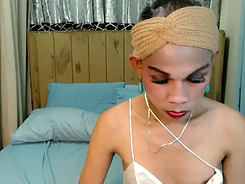 carla bigcock online show from May 24, 1:30 pm