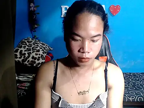 venustheg0ddess online show from May 3, 9:19 pm