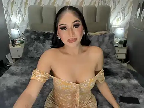 Snapshot of LegendaryNicole chatting on October 22, 3:30 am LegendaryNicole online show from October 22, 3:30 am