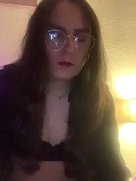 Chic desire online show from April 25, 10:40 pm