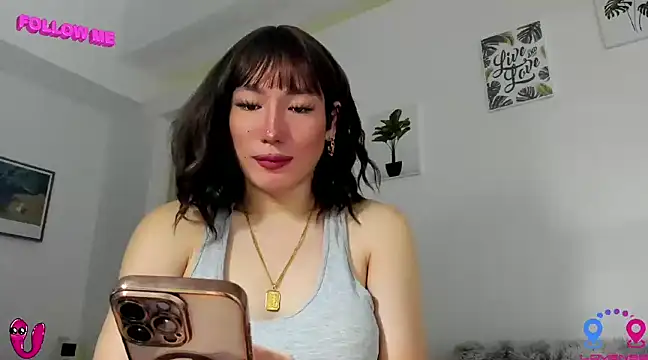 hottycrishina online show from March 3, 2:44 am