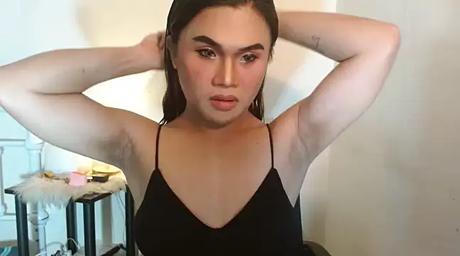 Snapshot of JustineBIGCUM chatting on December 16, 6:10 am JustineBIGCUM online show from December 16, 6:10 am