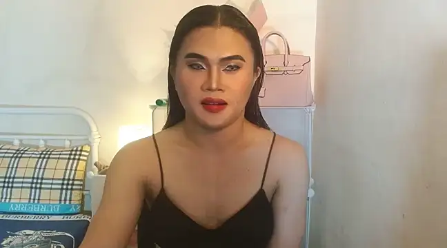 Snapshot of JustineBIGCUM chatting on February 21, 3:56 am JustineBIGCUM online show from February 21, 3:56 am