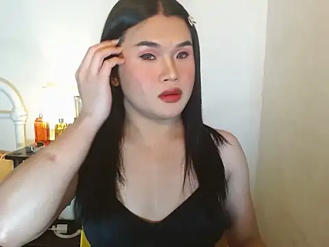Snapshot of JustineBIGCUM chatting on October 14, 11:37 pm JustineBIGCUM online show from October 14, 11:37 pm