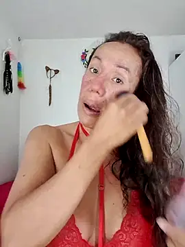 YOURSDEBORA online show from December 20, 7:31 pm