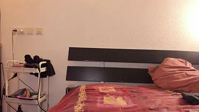 fantasydollx online show from December 14, 4:52 pm