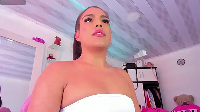 briitany hot online show from December 29, 8:37 pm