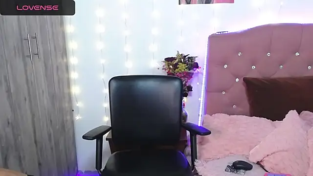 camy doll online show from February 26, 3:44 am