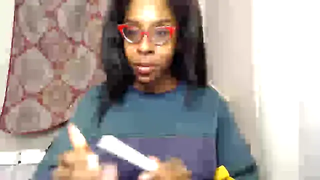 Snapshot of MissMegane chatting on January 28, 7:21 pm MissMegane online show from January 28, 7:21 pm