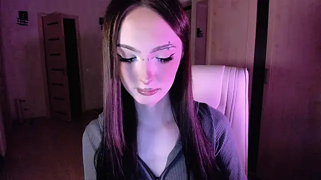 Snapshot of Alice__Aris chatting on October 2, 3:56 pm Alice Aris online show from October 2, 3:56 pm