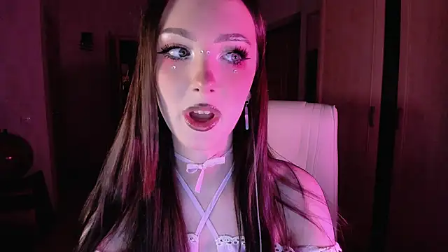 Snapshot of Alice__Aris chatting on October 5, 6:51 pm Alice Aris online show from October 5, 6:51 pm