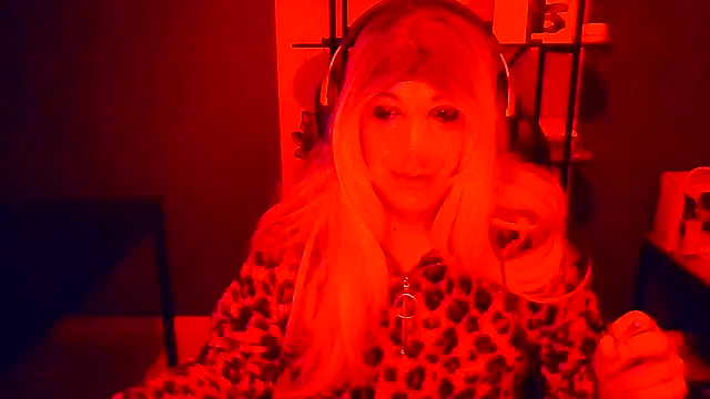 LatruieSow online show from January 10, 12:38 am