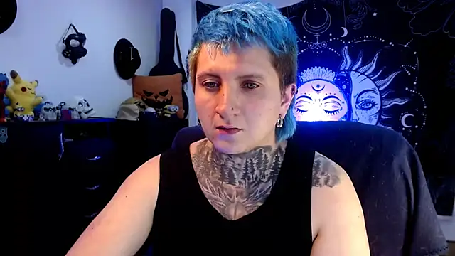 Marieblueeyes online show from February 4, 1:45 am