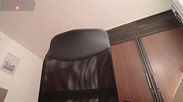 Miley Baker online show from February 5, 3:39 pm