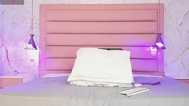 Scarleett 22 online show from January 20, 8:29 pm