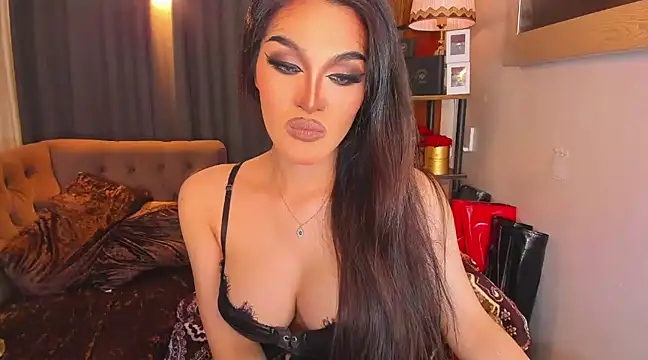 ChalanieFox online show from January 26, 7:42 am