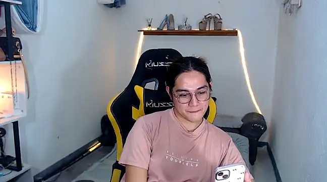 MarieLoveGlamorous online show from February 23, 1:53 pm